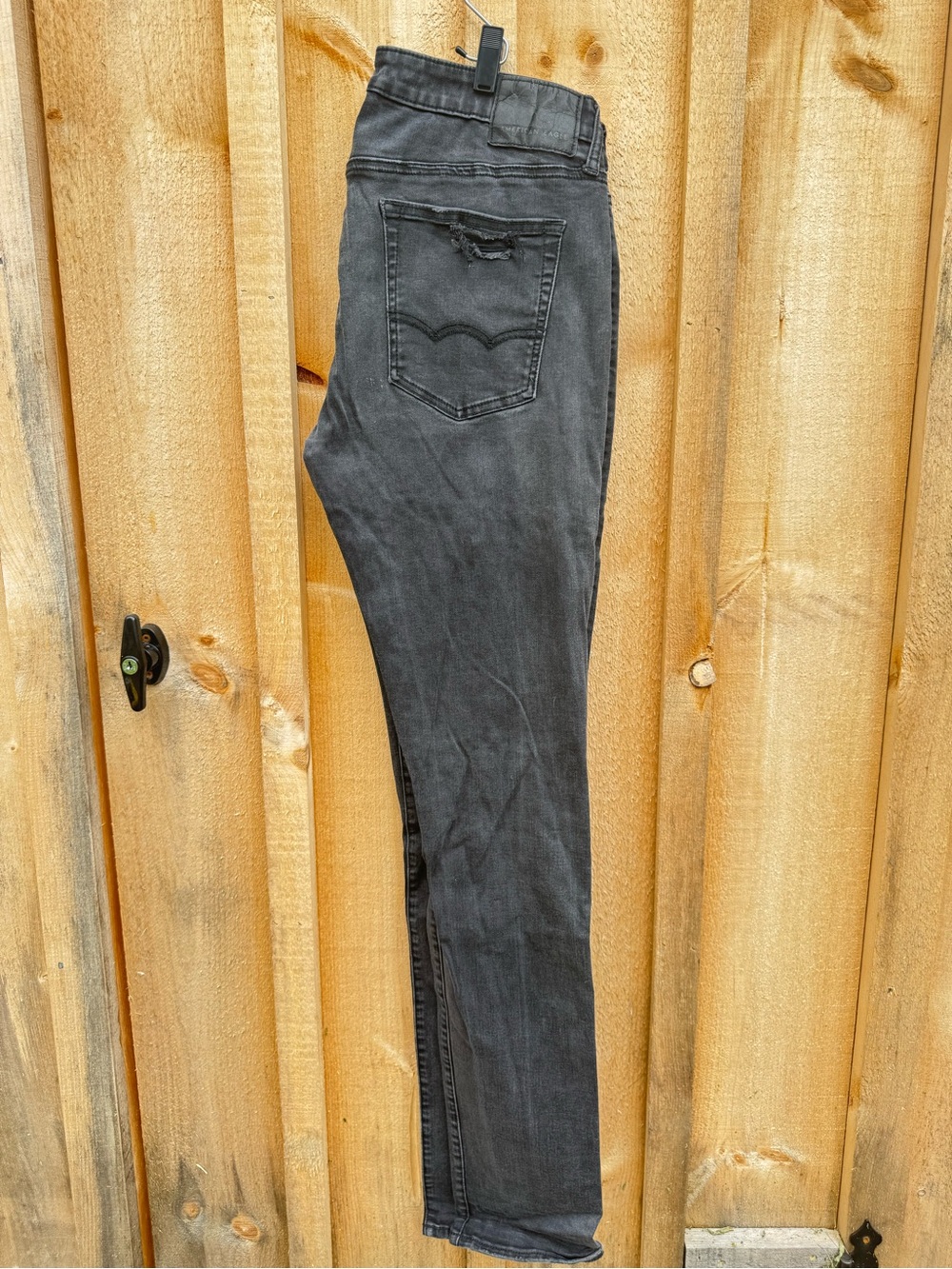 American Eagle Outfitters Dark Gray/Black Skinny Jeans